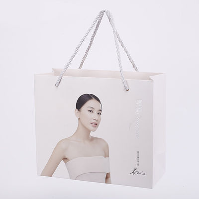 Bunte Recyclingpapier-Tasche CMYK Pantone Breiten-25mm für Geschenk
