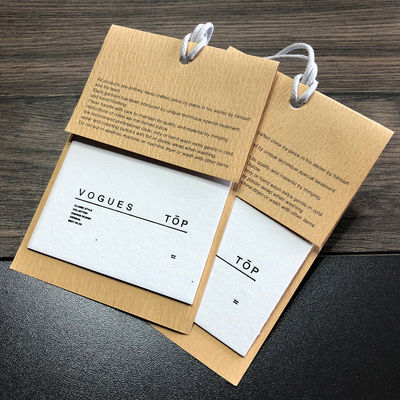 Gewölbte Kleidung schillernder personifizierter PapierHang Tag With String