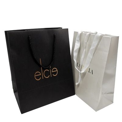 Fertigen Sie die farbenreiche Tasche des Kleidungs-Geschenk-Verpackungs-Kraftpapier-300gsm besonders an